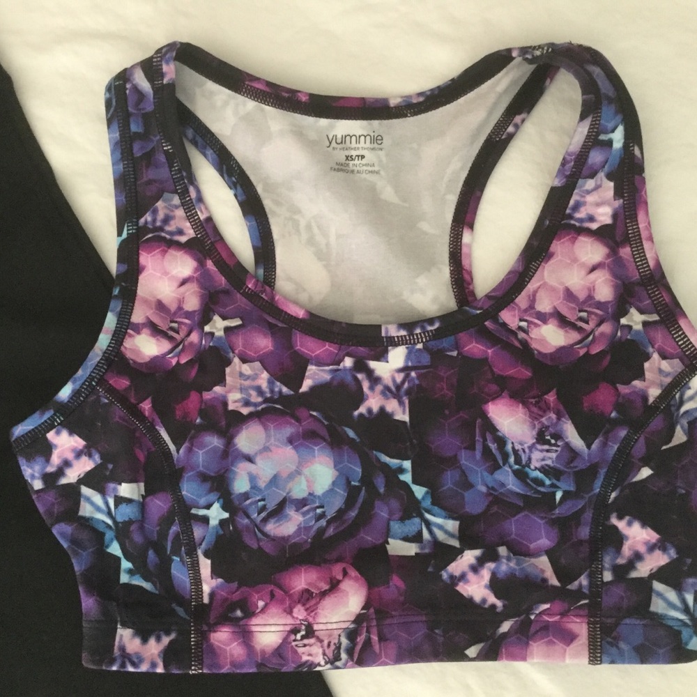 💜Racerback Sport Bra. NWT